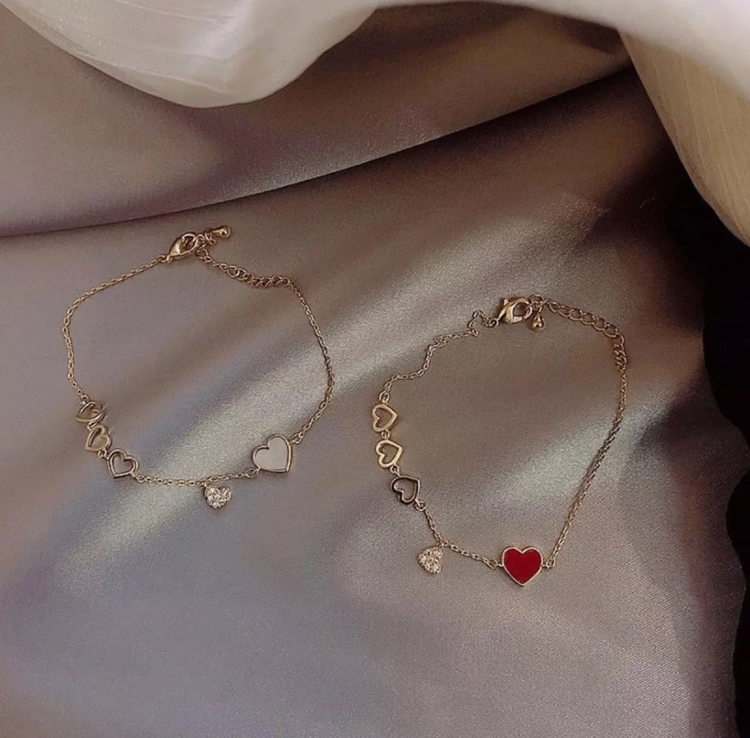 Korean-Style Heart-Shaped Diamond-Encrusted Bracelet - ZAY SHEEN