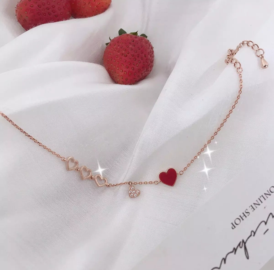 Korean-Style Heart-Shaped Diamond-Encrusted Bracelet - ZAY SHEEN
